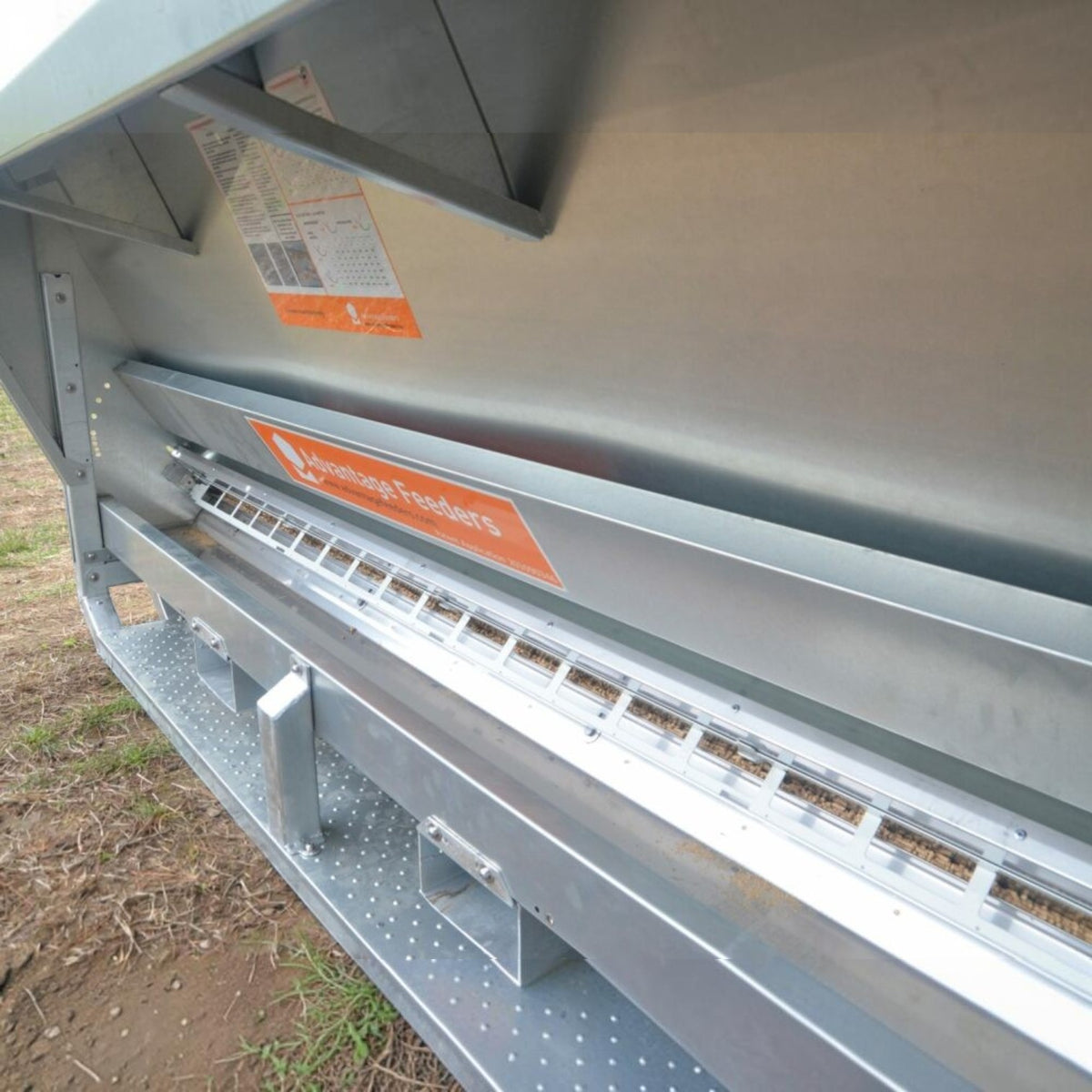 USA Grazing Systems Advantage M2500HD livestock feeder featuring reinforced stainless steel troughs and feed adjusters